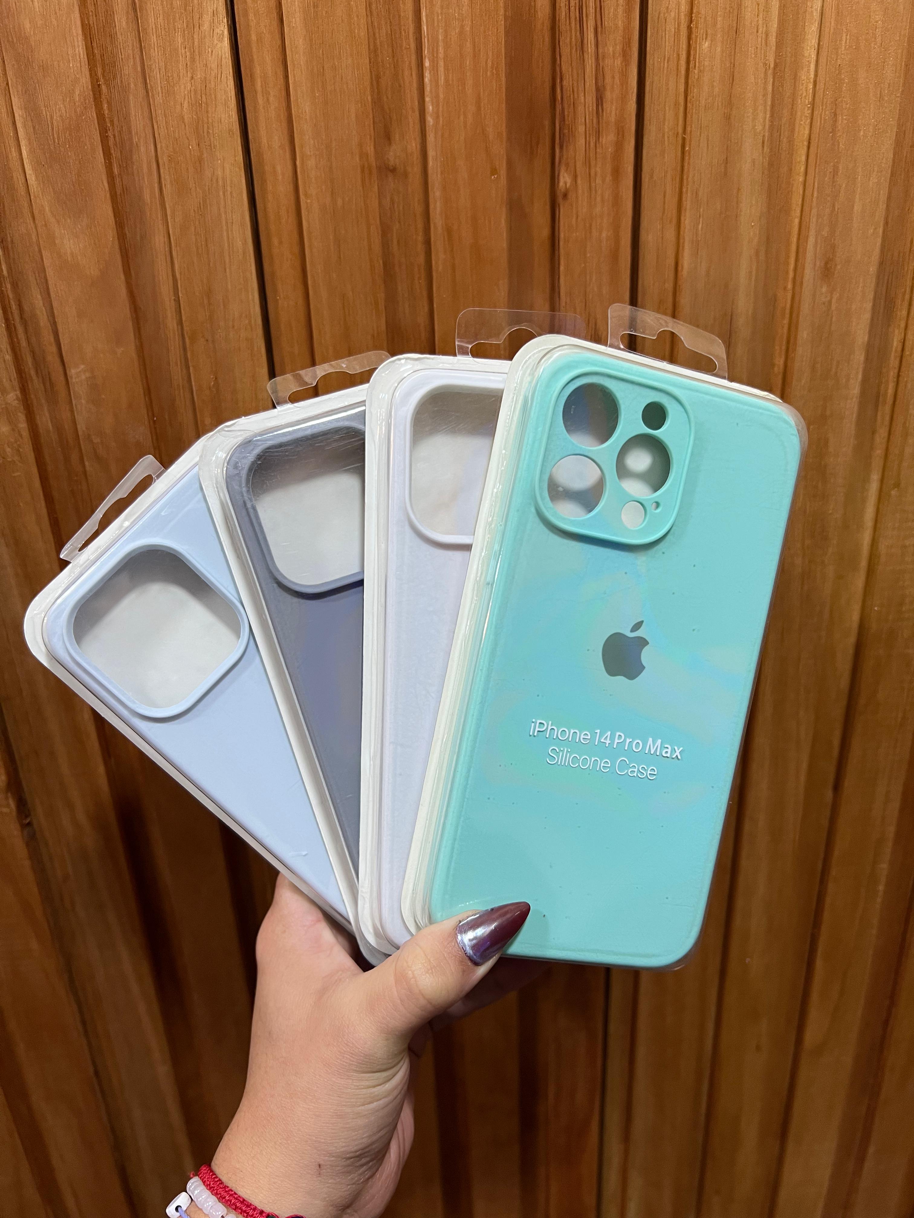 Funda Silicona iPhone 14 Pro Max Blanco, Azul y Verde - Colores adicionales - TechZone Store